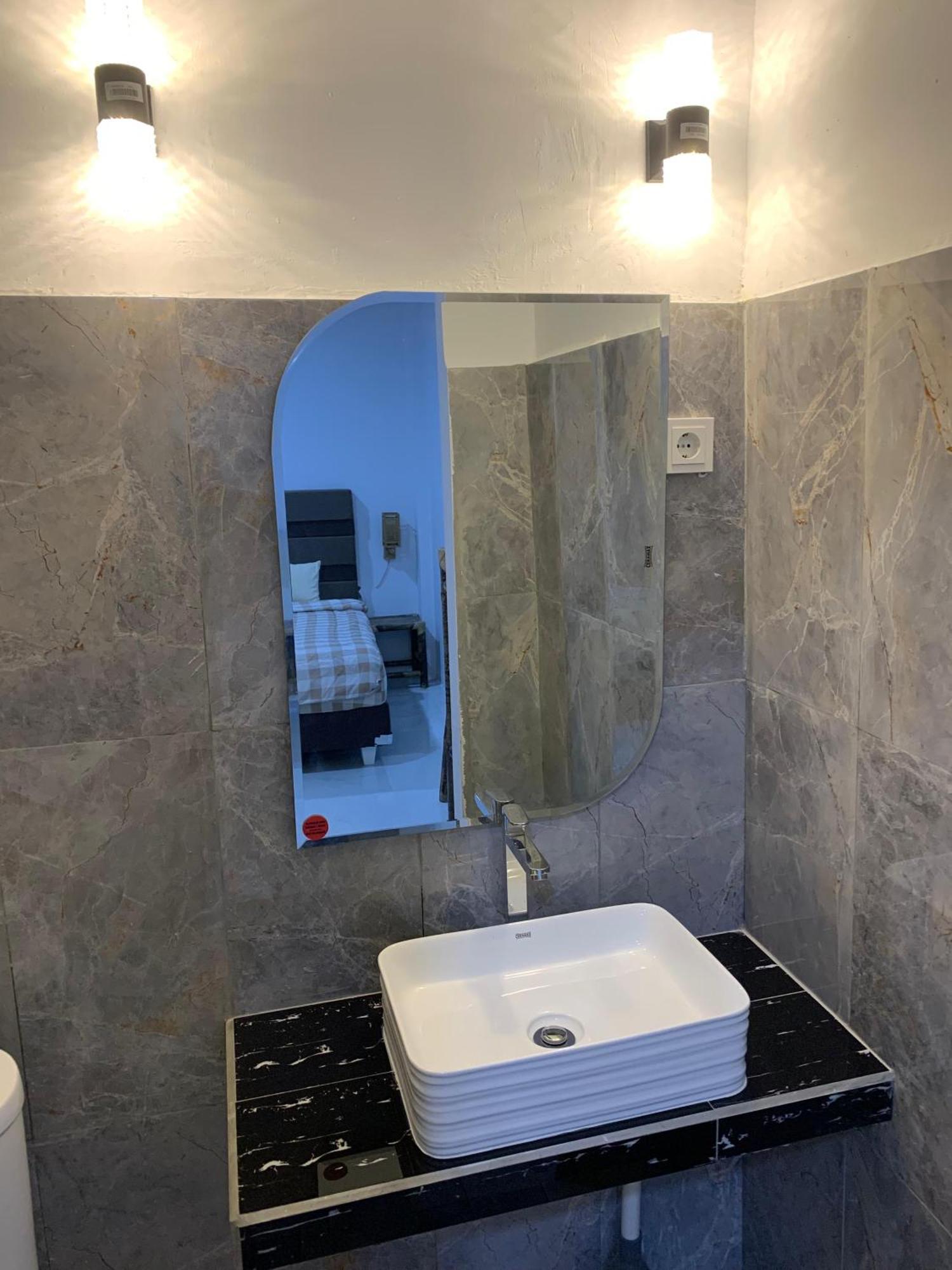 Gili Davidoff Skyline Hotel Джили Трауанган Екстериор снимка